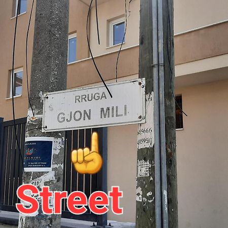 Deni'S Family Apartment In New Blvd ティラナ エクステリア 写真
